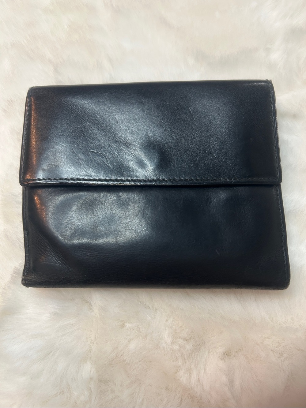 Gucci Black Leather Wallet with Silver-Tone Clip